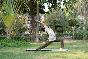 The Divine Yoga -The Best Yoga Teacher in  Varanasi