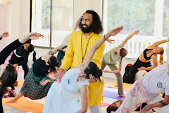 Om Shanti Om  Yoga Ashram